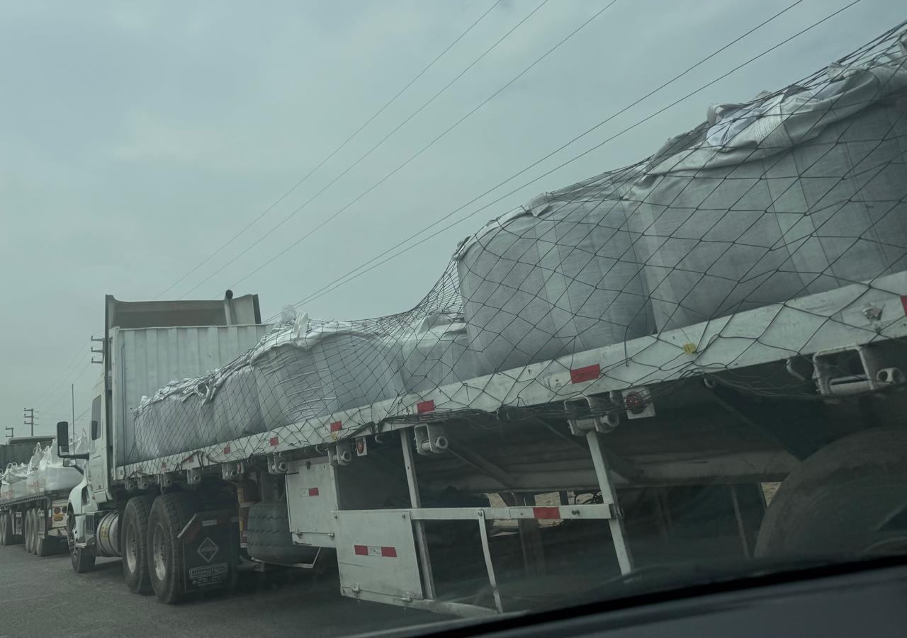 Big Bags en proceso de carga industrial